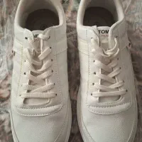 کفش تامی سفید سایز ۴۳