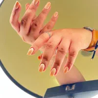 حتی روزهای تعطیلم بیا ناخناتو ترمیم کن
