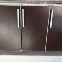 کابینت فلزی ۳در بالا وپایین دره شهر