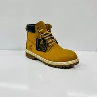 حراج بوت زنانه و بوت مردانه اورجینال|کیف، کفش، کمربند|تهران, سلسبیل شمالی|دیوار