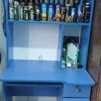 میزتحریر وکتابخانه