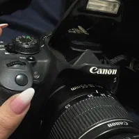 دوربین کنون 700D