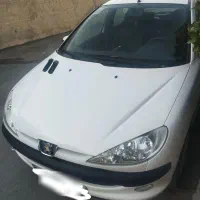 راننده با ماشین