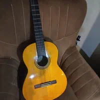 گیتار یاماها سی ۷۰