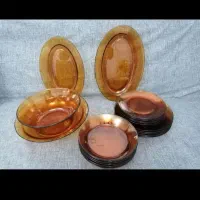 سرویس پیرکس عسلی در حد نو|ظروف سرو و پذیرایی|تویسرکان, |دیوار