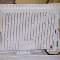 پروژکتور LED مودی ۱۰۰ وات - نور قوی کیفیت عالی|لامپ و چراغ|رشت, بوسار|دیوار