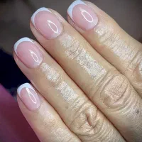 آف ویژه خدمات و آموزش تخصصی کاشت ناخن|خدمات آرایشگری و زیبایی|فولادشهر, B2|دیوار