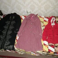 دو تا پالتو و یک کاپشن بچه گانه