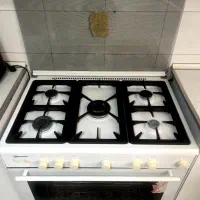 گاز فردار ۵ شعله Bauknecht آلمان، بسیار تمیز