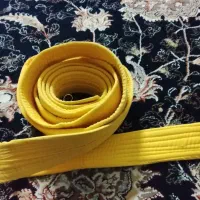 یک دست لباس کاراته به همراه کمربند زرد 250000هزار|لباس|خرمآباد, |دیوار