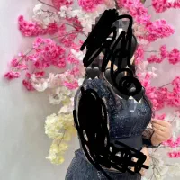 لباس مجلسی|لباس|کارون, |دیوار