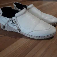 کفش سفید طبی ۳۷