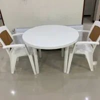 میز و صندلی پلاستیکی