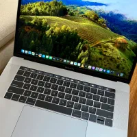 Macbook pro 2016 i7 16GB - 512ssd - 15inch