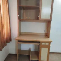 میز کامپیوتر و جا کتابی