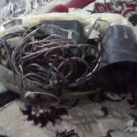 قفسه پرنده و تعدادی وسایل|پرنده|کوهدشت, |دیوار