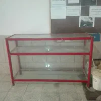 ویترین شیشه ای فلزی