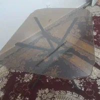 میزناهارخوری شیشه ای ۴نفره بدون صندلی