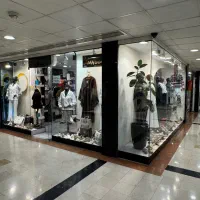 فروشنده خانم یا اقا