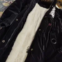 کاپشن کت|لباس|قم, ولیعصر|دیوار