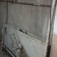 درب حیاط آهنی
