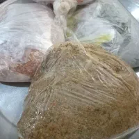 سبزی قورمه.انار سابیده.دلال مرغ و ماهی.فلفل سابیده