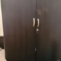 کمد لباس قهوه ای