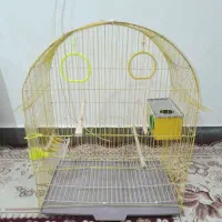 قفس پرنده با وسایل