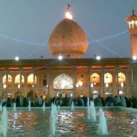 کاروان شیراز شاه‌چراغ با اتوبوس