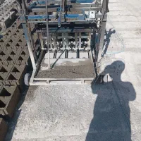 به یک نفر اوستا کار جهت کار در بلوک سازی نیازمندیم