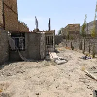 ۳۰۰متر/وسط محل/چهار دیواری/یه تومن نقد مابقی چک|فروش زمین و ملک کلنگی|محمدشهر, عباس آباد|دیوار