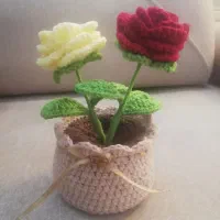 گل و گلدان بافتنی