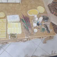 تعدادی وسایل و ابزار رزین کاری