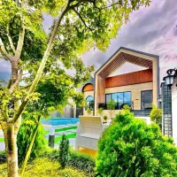 ویلا-مدرن-با-روف-و-استخر-با-سندتکبرگ-جنگلی