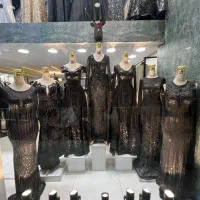 فروشنده فروشگاه پوشاک مجلسی بانوان آس