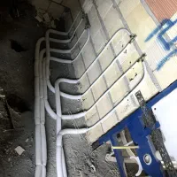 لوله کش و برقکار نصب شیر آلات و..