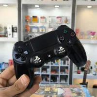 دسته بازی پلی استیشن ۴ اصلی