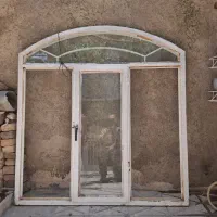 پنجره فلزی در حد نو