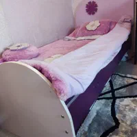 تخت یک نفره دخترانه رنگ یاسی بنفش|اسباب و اثاث بچه|اصفهان, کوی امام|دیوار