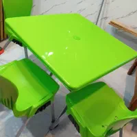 ۴ عدد صندلی با یک میز تاشو|میز و صندلی غذاخوری|ماهان, |دیوار