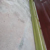 درب چوبی دو لنگه همراه با چهار چوب فلزی