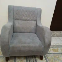 مبل ۵ نفره همراه با میز جلو مبلی چوبی و دوعدد عسلی|مبلمان خانگی و میز عسلی|تهران, خاوران|دیوار