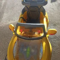 ماشین اسباب بازی دو موتوره درحدنو باطری نداره|اسباب‌‌بازی|نورآباد, |دیوار