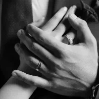 عکاسی و فیلمبرداری عروسی وآتلیه عروسی.