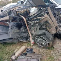 پژو405تصافی مدل۹۴نیاز به تعویض اتاق