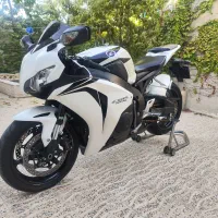 cbr1000