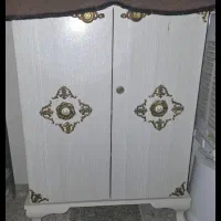 اینه با کنسول ساعت رومیزی و جا کفشی تمیز