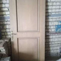 درب چوبی ورودی اتاق
