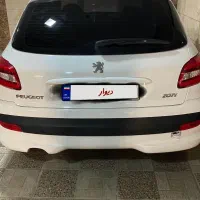 207 پانا دنده دستی