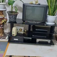 تلویزیون و میز تلویزیون